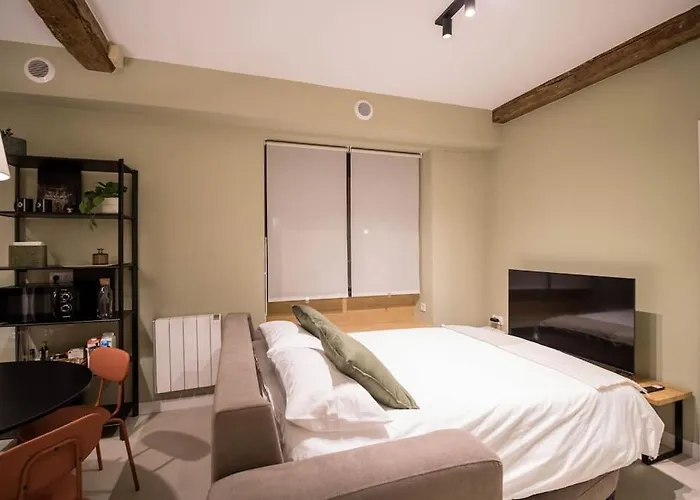 Dockside Haven Olabeaga דירה